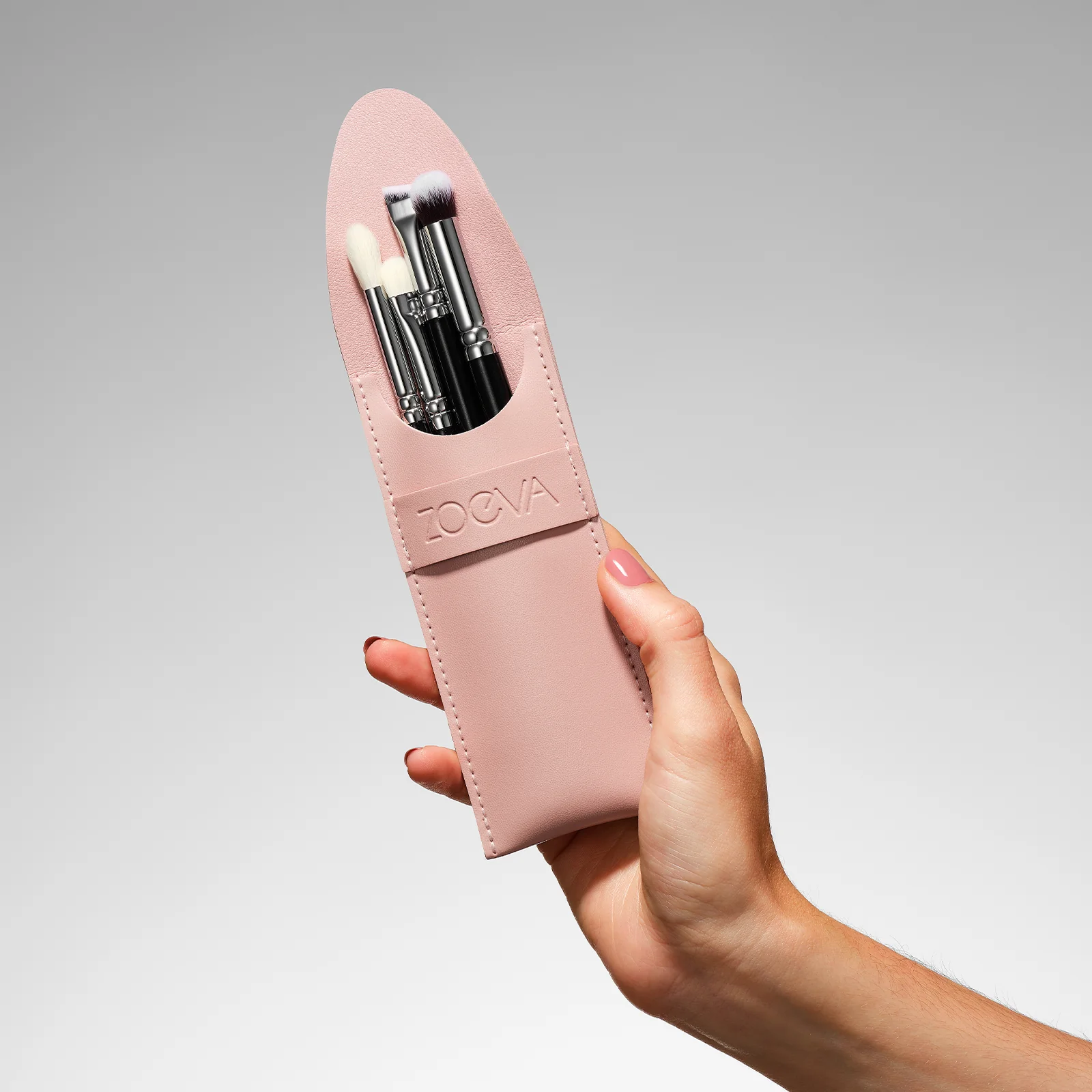 Set of 4 Mini Eye Brushes - Image 3